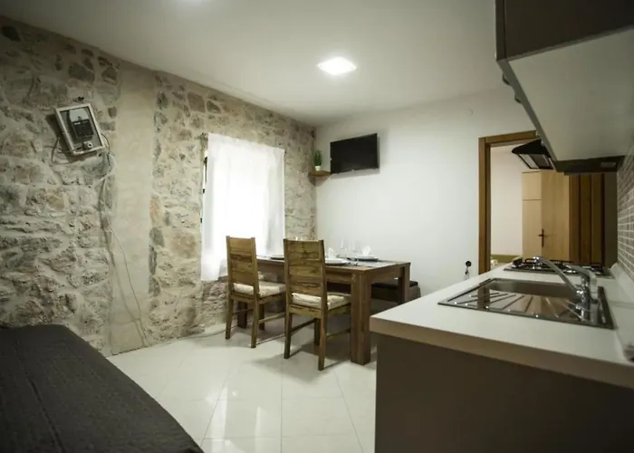 Stone House - Two Bedroom With Balcony Murter